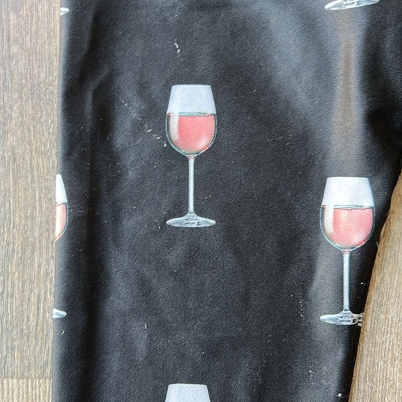 Goldsheep Leggings Black Wine Glass Workout Leggings Size Small Cropped Rosé - Picture 6 of 9